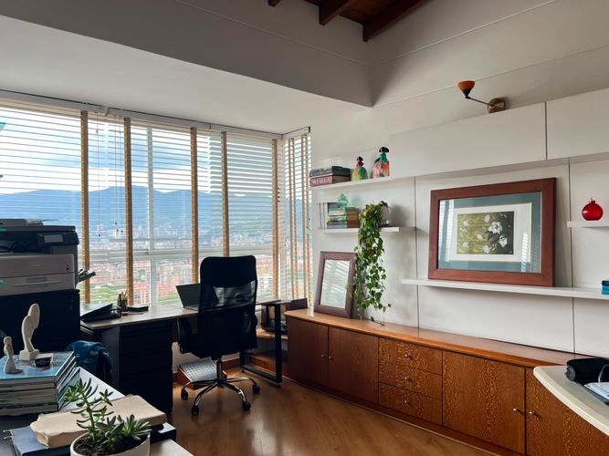 Apartamento de 3 alcobas en venta en El Poblado, Medellín, 182 m² · foto 14 de 19