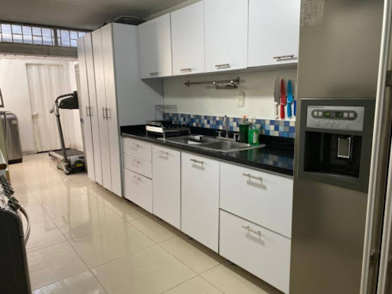 Casa en venta en Polo Club, Bogotá · foto 8 de 19