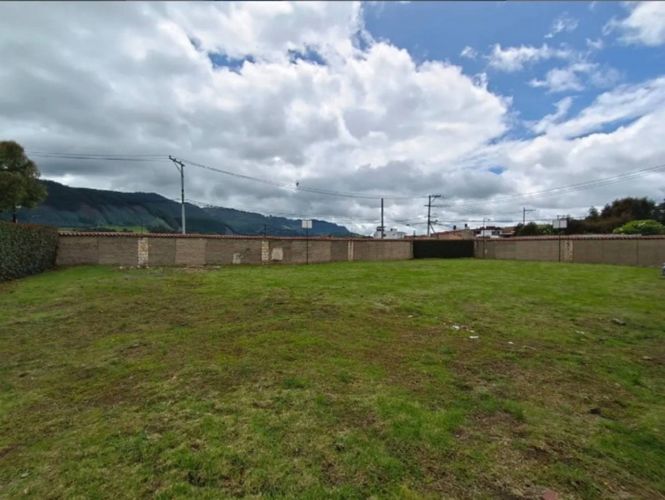Lote en venta en Chuntame, Cajicá, 870 m² · foto 3 de 10