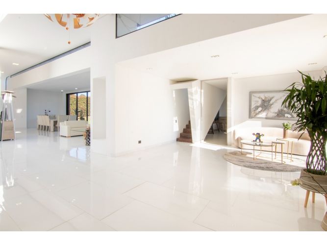 Casa de 4 alcobas en venta en Las Palmas, Envigado, 550 m² · foto 2 de 22