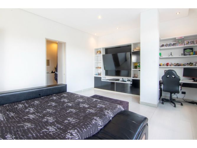 Casa de 4 alcobas en venta en Las Palmas, Envigado, 550 m² · foto 16 de 22