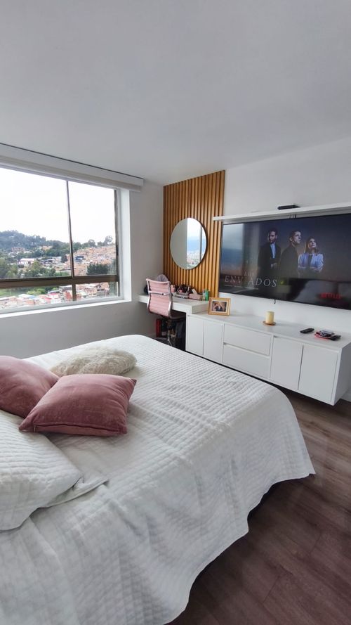 Apartamento en venta en Colina Campestre, Bogotá · foto 2 de 17