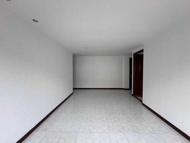 Apartamento de 2 alcobas en venta en El Poblado, Medellín, 69 m² · foto 6 de 17