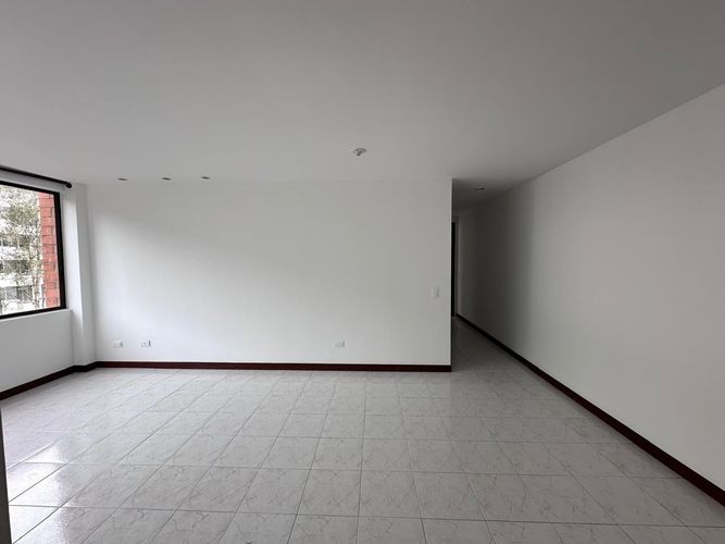 Apartamento de 2 alcobas en venta en El Poblado, Medellín, 69 m² · foto 7 de 17