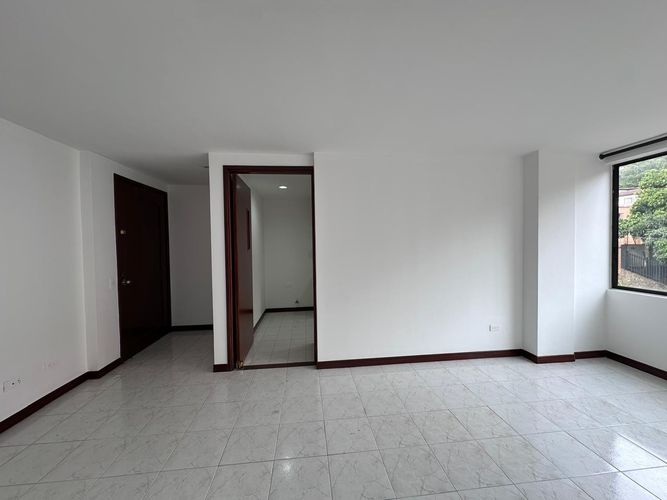 Apartamento de 2 alcobas en venta en El Poblado, Medellín, 69 m² · foto 8 de 17