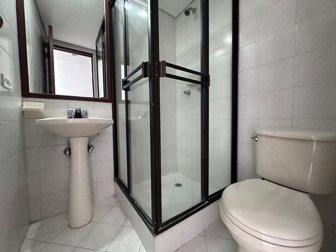 Apartamento de 2 alcobas en venta en El Poblado, Medellín, 69 m² · foto 17 de 17