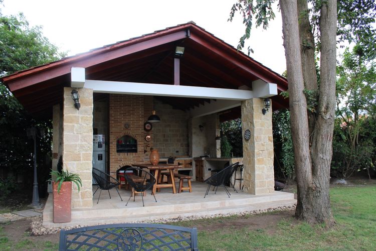 Casa de 4 alcobas en venta en La Moya, Cota, 1312 m² · foto 2 de 24