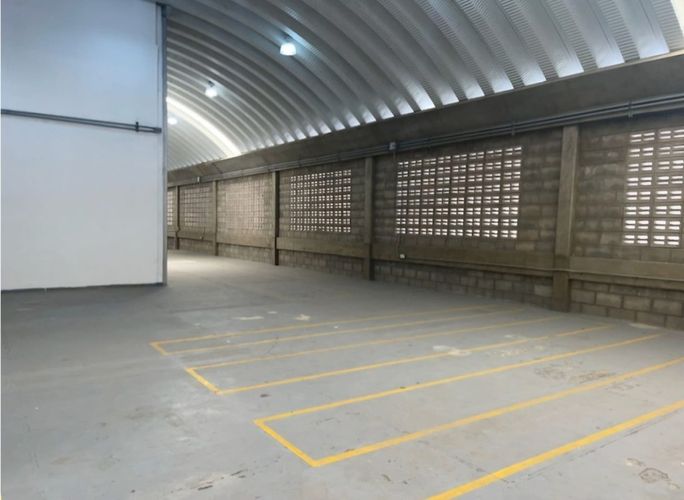 Bodega en arriendo en Abajo, Barranquilla, 911 m² · foto 10 de 10
