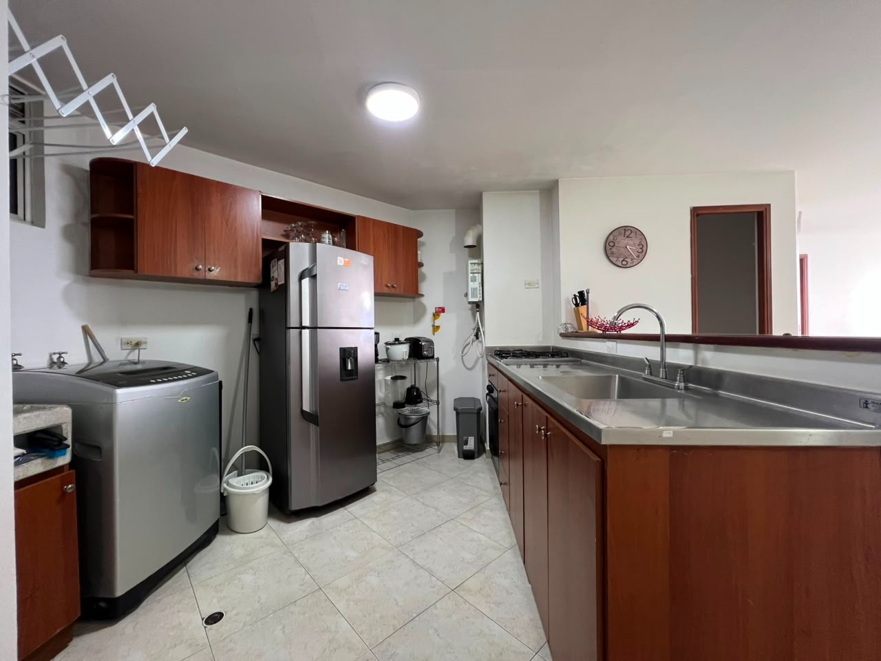 Apartamento en venta en El Poblado, Medellín · foto 3 de 14
