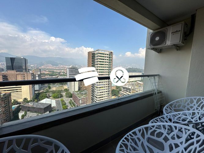 Apartamento de 2 alcobas en venta en El Poblado, Medellín, 89 m² · foto 4 de 19