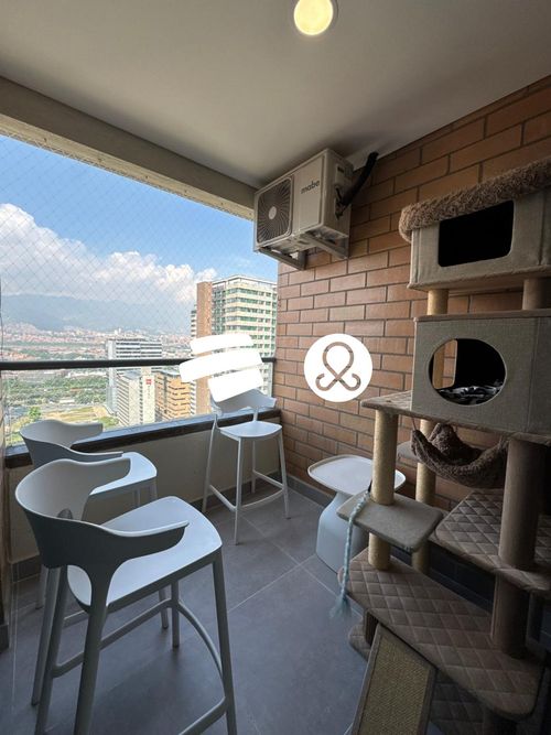 Apartamento de 2 alcobas en venta en El Poblado, Medellín, 89 m² · foto 5 de 19