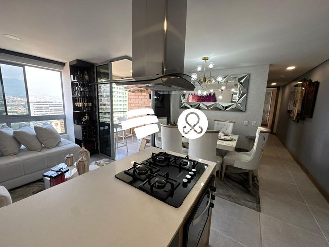Apartamento de 2 alcobas en venta en El Poblado, Medellín, 89 m² · foto 9 de 19