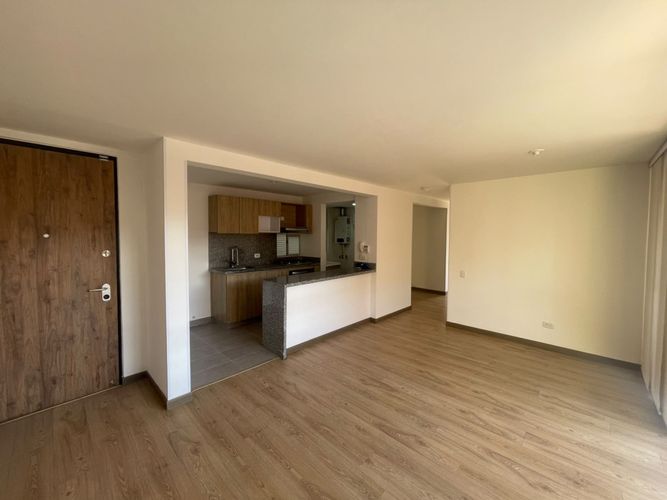 Apartamento de 3 alcobas en venta en Gran Granada, Bogotá, 75 m² · foto 5 de 22