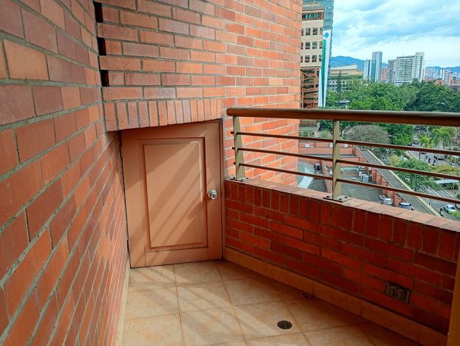 Oficina en arriendo en El Poblado, Medellín, 36 m² · foto 8 de 8