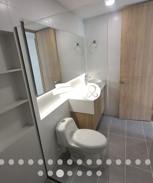 Apartamento de 3 alcobas en venta en El Poblado, Medellín, 105 m² · foto 22 de 24