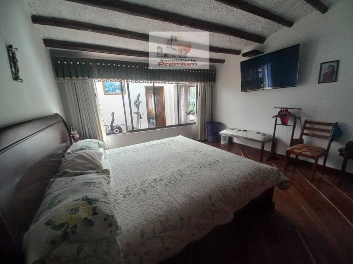 Casa en venta en Niza, Bogotá · foto 8 de 24
