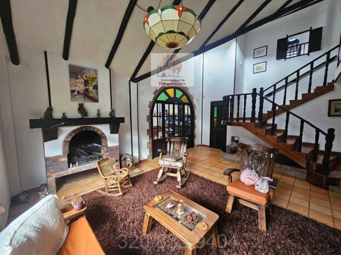 Casa de 4 alcobas en venta en Siberia, Cota, 720 m² · foto 2 de 24