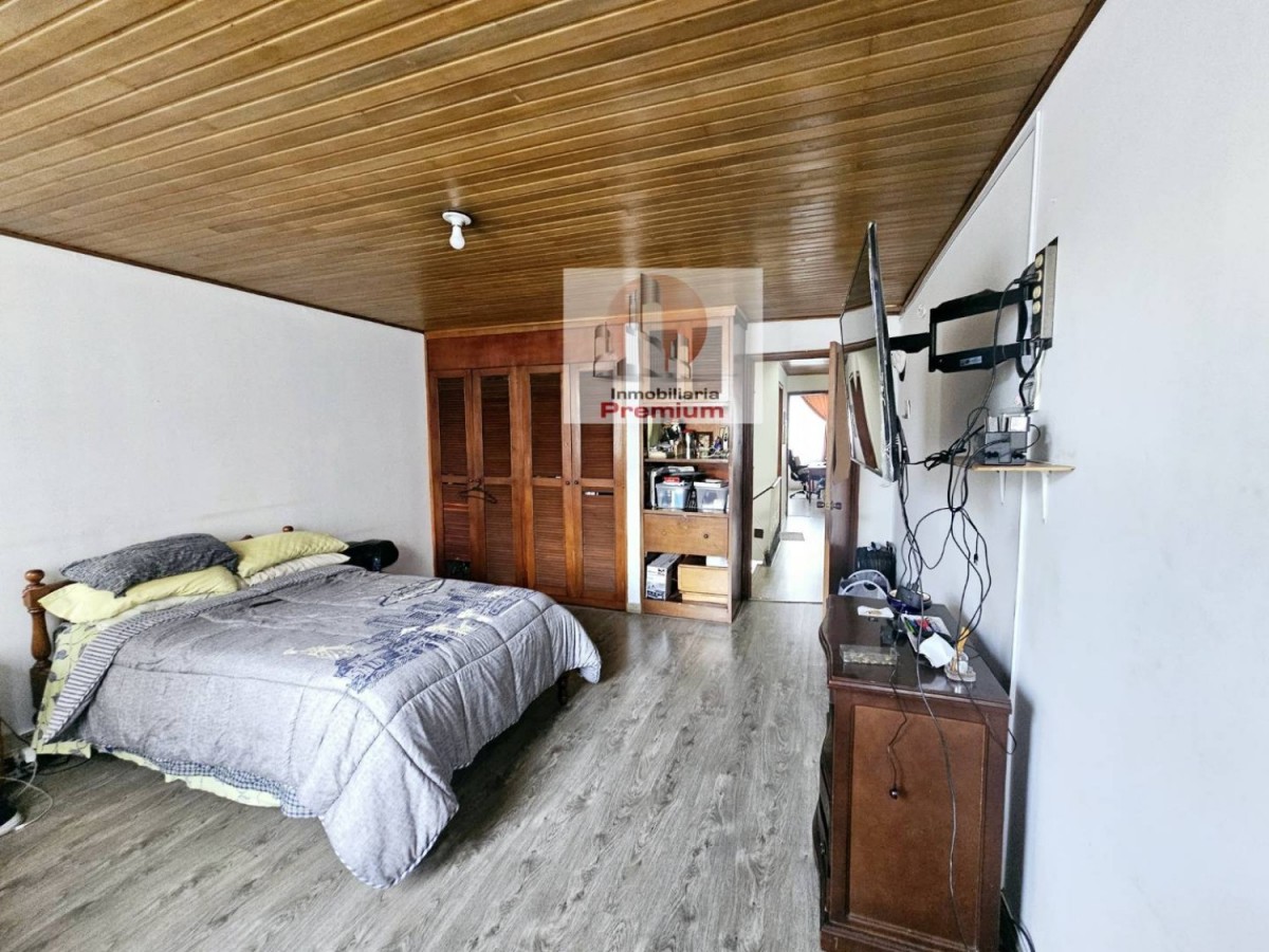 Casa en venta en Galerias, Bogotá · foto 8 de 24