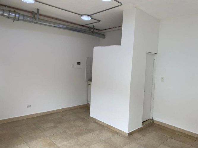 Casa de 3 alcobas en venta en Las Ferias, Bogotá, 230 m² · foto 3 de 10
