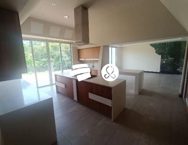 Finca en venta en El Carmen de Viboral, 6453 m² · foto 4 de 19
