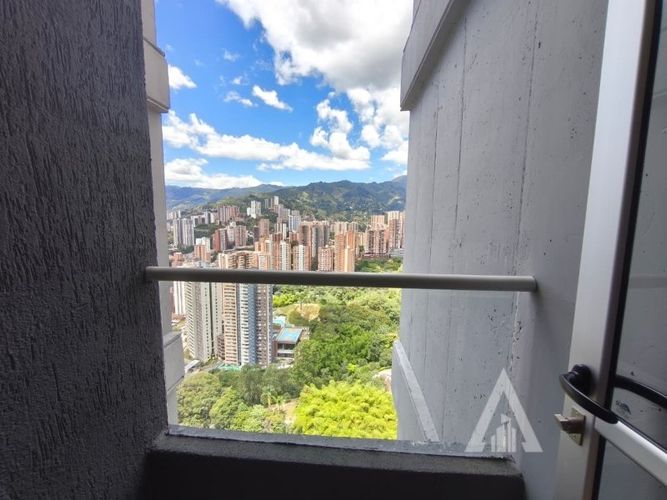 Apartamento de 2 alcobas en venta en Las Lomitas, Sabaneta, 60 m² · foto 7 de 21