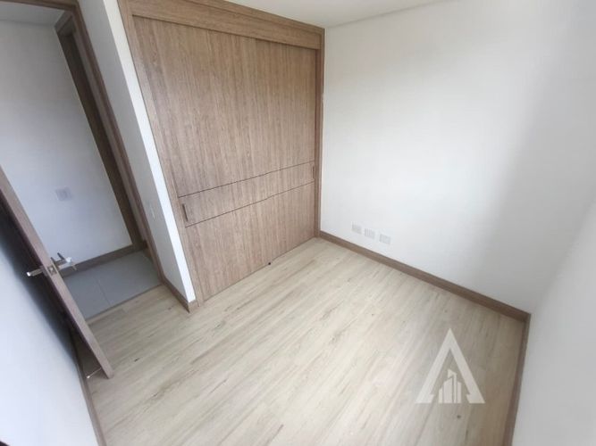 Apartamento de 2 alcobas en venta en Las Lomitas, Sabaneta, 60 m² · foto 18 de 21