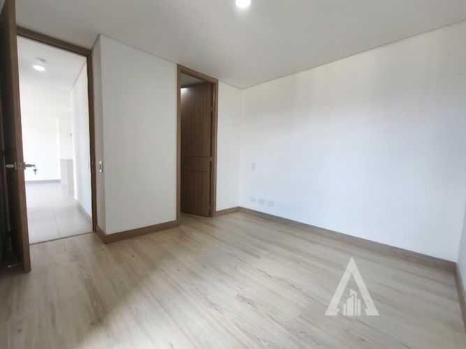 Apartamento de 2 alcobas en venta en Las Lomitas, Sabaneta, 60 m² · foto 20 de 21