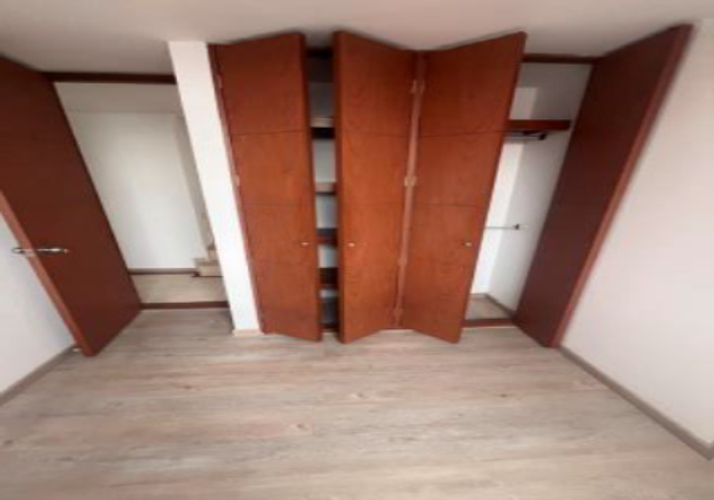Apartamento de 4 alcobas en venta en Centro Internacional, Bogotá, 108 m² · foto 9 de 18