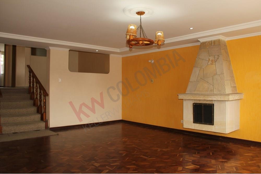 Casa en venta en Alhambra, Bogotá · foto 5 de 24