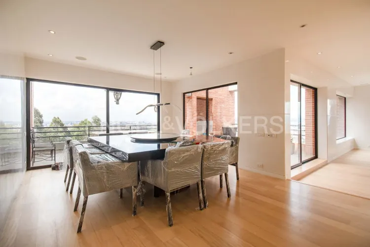 Apartamento de 4 alcobas en venta en Bosques Del Marques, Bogotá, 398 m² · foto 2 de 20
