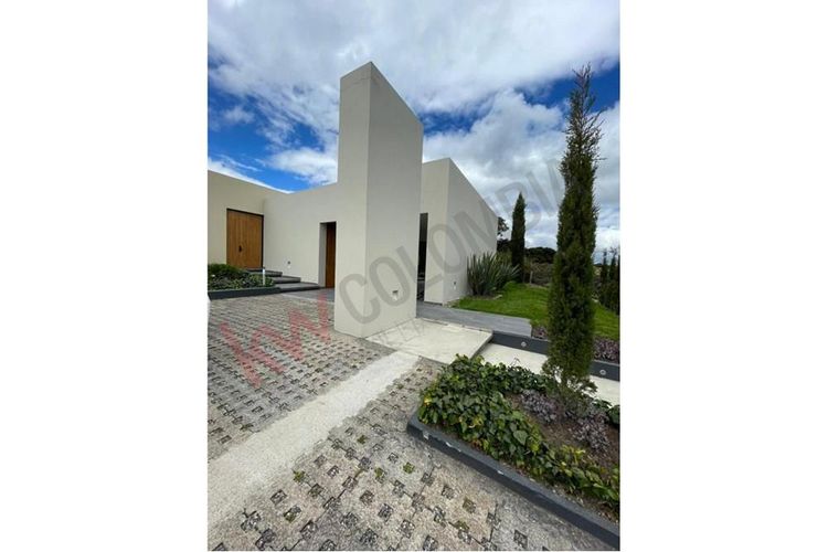 Casa de 4 alcobas en venta en Conjunto Casa De Campo, La Calera, 450 m² · foto 4 de 10