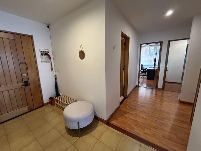 Apartamento de 3 alcobas en venta en Santa Barbara Occidental, Bogotá, 237 m² · foto 5 de 18
