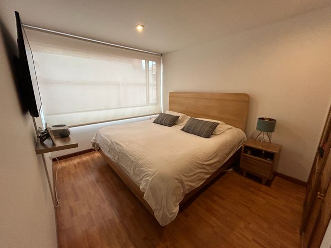 Apartamento de 3 alcobas en venta en Santa Barbara Occidental, Bogotá, 237 m² · foto 12 de 18