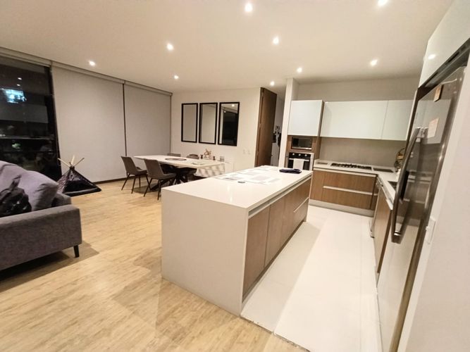 Apartamento de 3 alcobas en venta en Cerros De Suba, Bogotá, 166 m² · foto 5 de 24