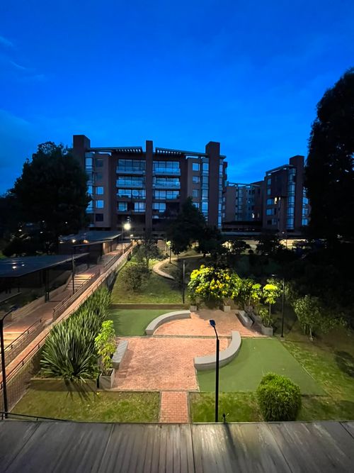 Apartamento de 3 alcobas en venta en Cerros De Suba, Bogotá, 166 m² · foto 20 de 24