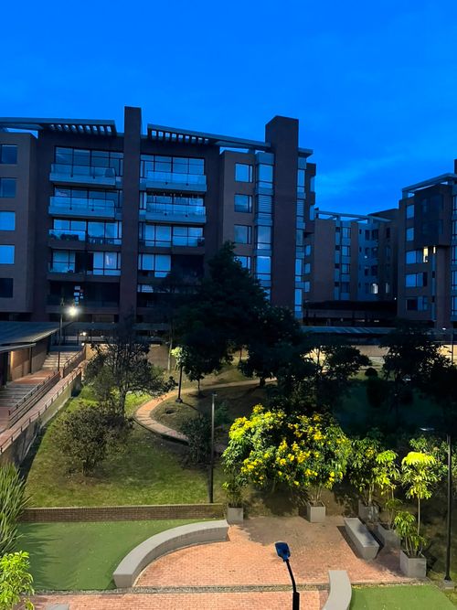 Apartamento de 3 alcobas en venta en Cerros De Suba, Bogotá, 166 m² · foto 21 de 24