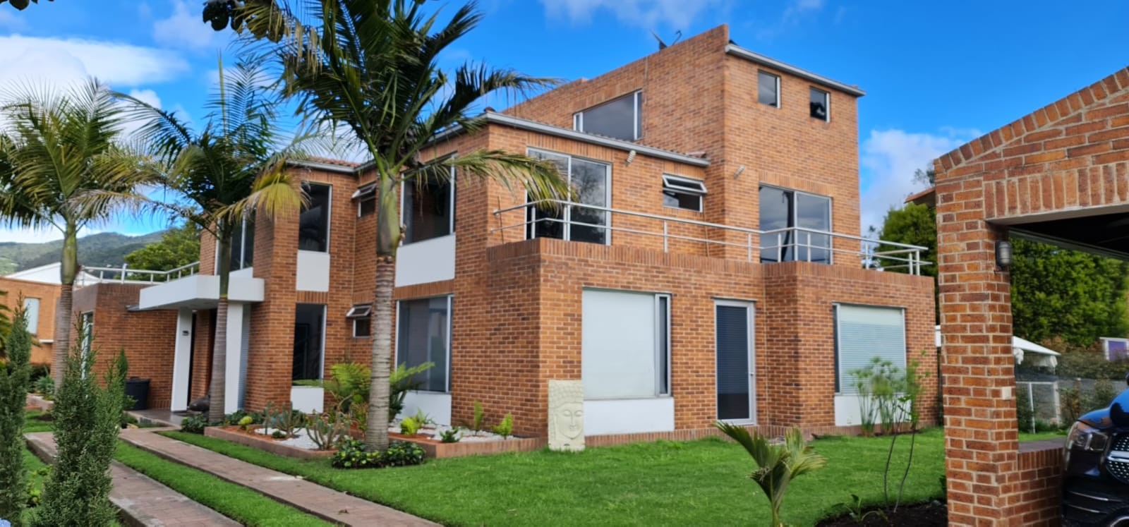 Casa en venta en Guaymaral, Bogotá · foto 3 de 17