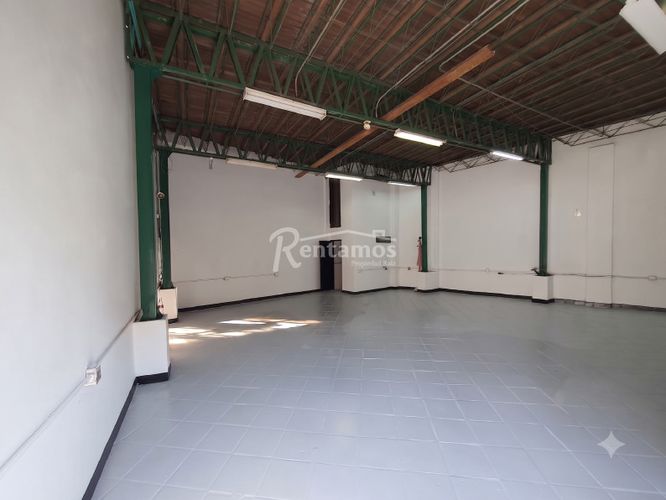 Bodega en arriendo en Centro Administrativo, Medellín, 180 m² · foto 2 de 23