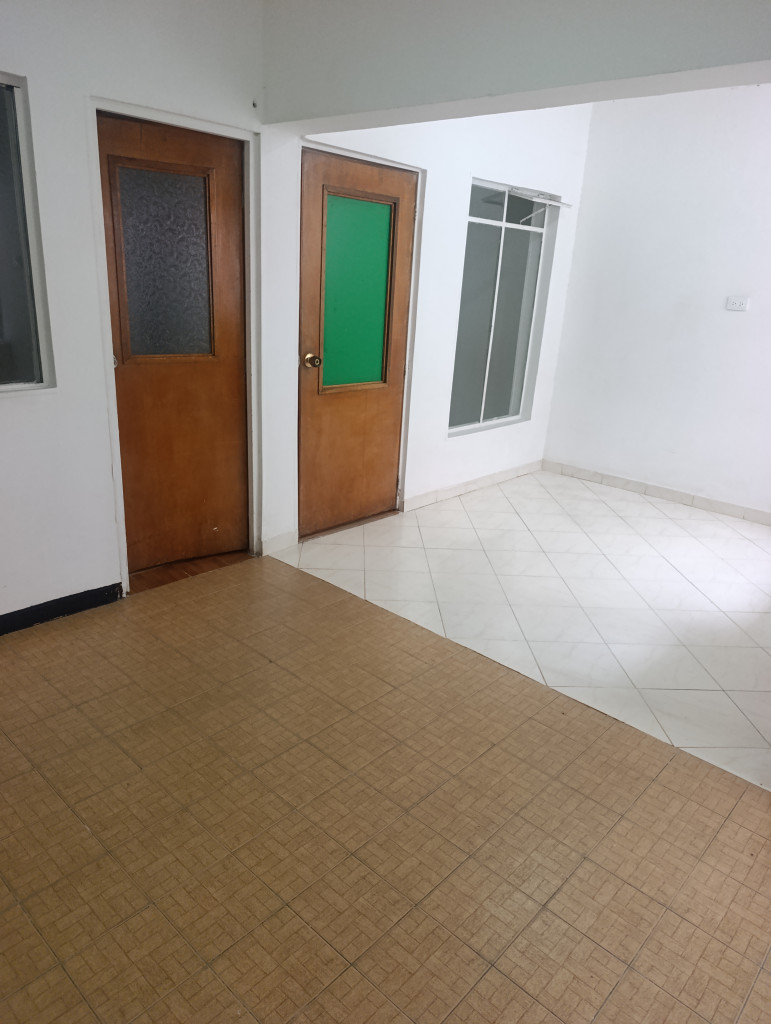 Casa en venta en Los Cerezos, Bogotá · foto 3 de 21