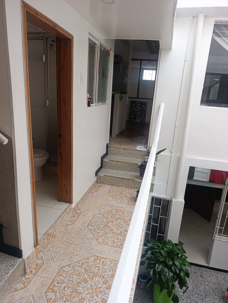 Casa en venta en Los Cerezos, Bogotá · foto 7 de 21