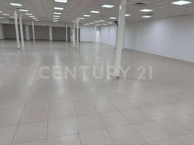 Bodega en arriendo en Primavera, Villavicencio, 980 m² · foto 2 de 19