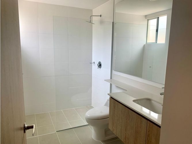 Casa de 3 alcobas en venta en Lomitas, La Ceja, 171 m² · foto 15 de 23