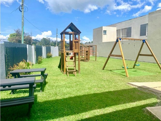 Casa de 3 alcobas en venta en Lomitas, La Ceja, 171 m² · foto 23 de 23