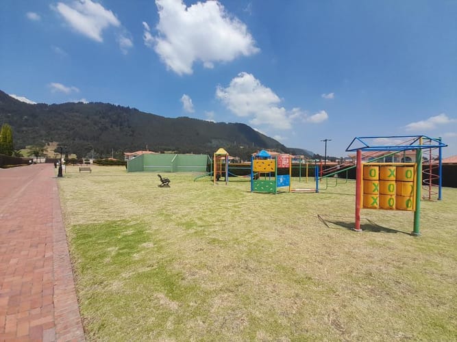 Lote en venta en Chuntame, Cajicá, 1193 m² · foto 10 de 18