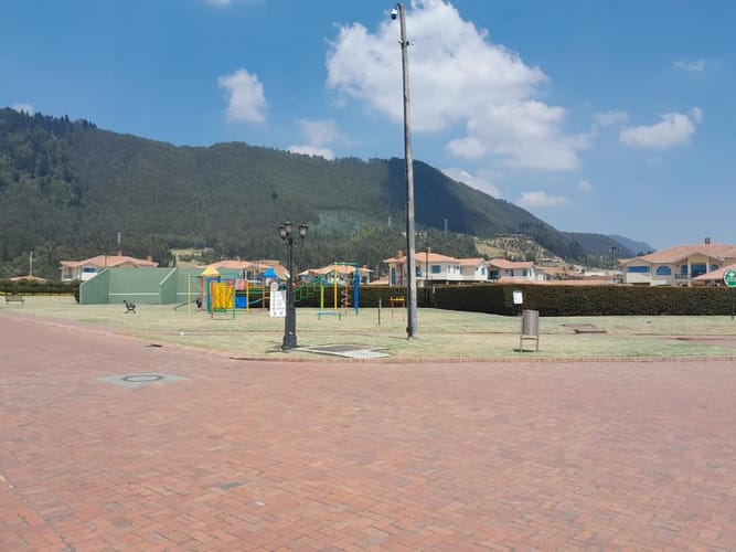 Lote en venta en Chuntame, Cajicá, 1193 m² · foto 14 de 18