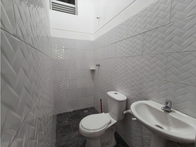 Bodega en arriendo en San Bernardo, Medellín, 190 m² · foto 9 de 15