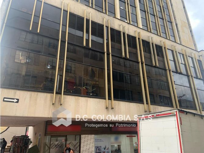 Oficina en venta en El Centro, Manizales, 276 m² · foto 3 de 24
