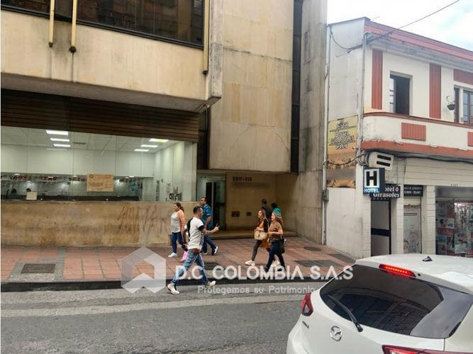 Oficina en venta en El Centro, Manizales, 276 m² · foto 8 de 24