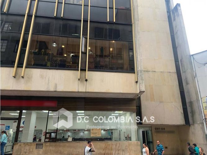 Oficina en venta en El Centro, Manizales, 276 m² · foto 9 de 24