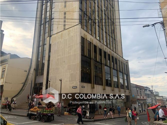 Oficina en venta en El Centro, Manizales, 276 m² · foto 21 de 24
